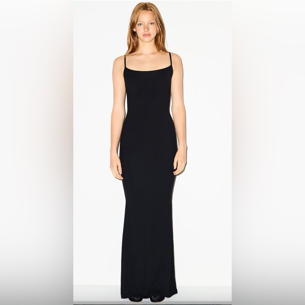 SKIMS Black Maxi Lounge Dress - WORN ONCE